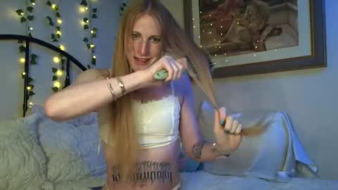 AngelCakexoxo online show from May 27, 2026, 5:37 am