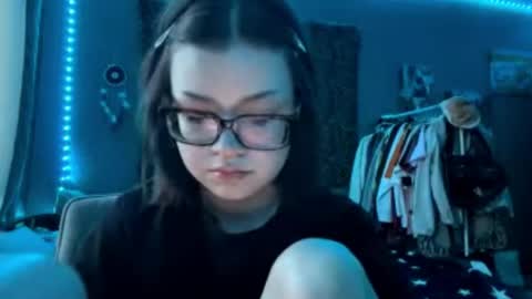 Snapshot of angelcatier chatting on June 3, 2026, 5:29 pm angelcatier online show from June 3, 2026, 5:29 pm