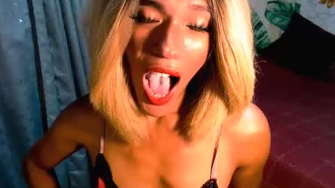 ANGELDARK online show from November 4, 2025, 5:17 am