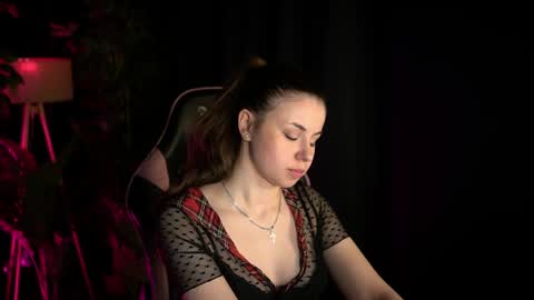 Angel online show from May 18, 2026, 7:25 am