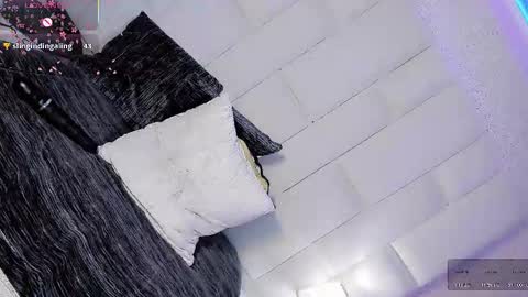 angeles_bust online show from October 31, 2025, 8:54 pm