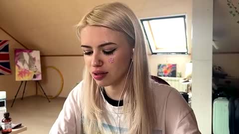 Lena online show from April 14, 2026, 8:20 am