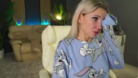 annita online show from February 17, 2026, 6:14 pm