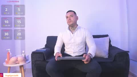 Angel online show from September 21, 2025, 7:04 pm