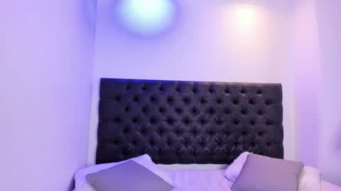 Angeli online show from September 24, 2025, 10:51 am