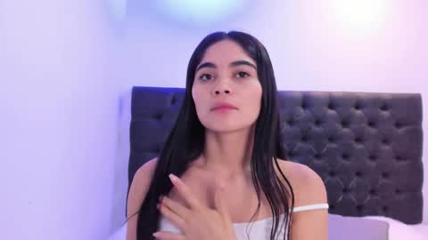 Angeli online show from October 23, 2025, 10:58 am