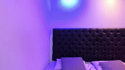 Angeli online show from November 16, 2025, 11:05 am