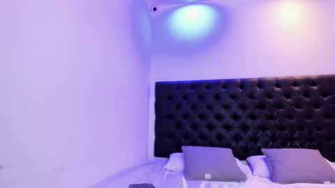 Angeli online show from November 29, 2025, 12:02 am