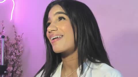 Snapshot of angeli_sexi chatting on February 6, 2025, 3:48 am Carolina online show from February 6, 2025, 3:48 am