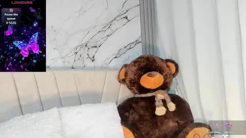 Snapshot of angeli_sexi chatting on October 5, 2025, 12:09 am Carolina online show from October 5, 2025, 12:09 am