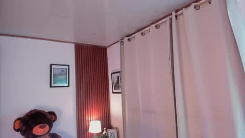Snapshot of angeli_sexi chatting on May 22, 2026, 12:29 am Carolina online show from May 22, 2026, 12:29 am