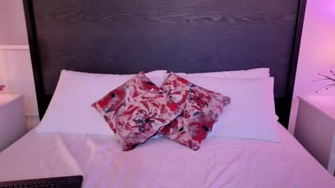 Angelica bss online show from September 23, 2025, 2:53 pm