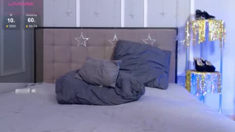 Angelica online show from February 22, 2025, 8:50 am