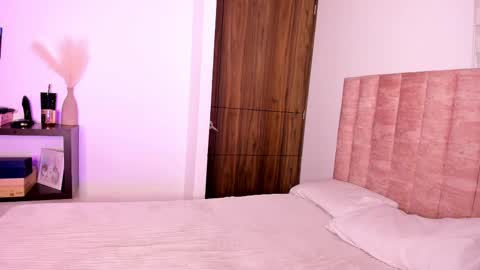 Snapshot of angelica_rose7 chatting on March 8, 2025, 4:12 am angelica_rose7 online show from March 8, 2025, 4:12 am