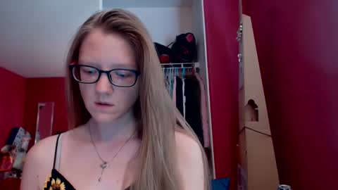 AngelicAngel online show from September 30, 2025, 5:07 pm