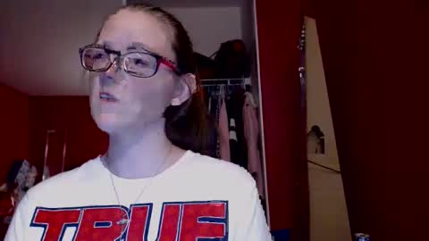 AngelicAngel online show from November 8, 2025, 4:01 am