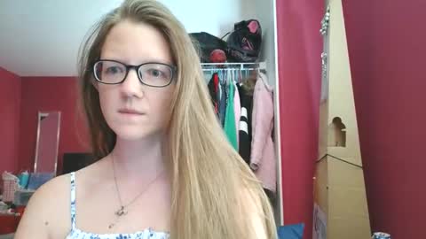 AngelicAngel online show from November 26, 2025, 7:26 pm