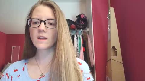 AngelicAngel online show from April 19, 2026, 3:44 pm