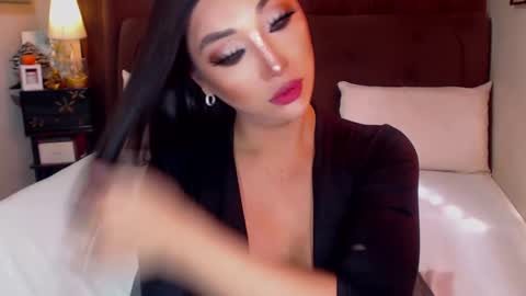 MS. AMALIA online show from February 23, 2025, 6:17 am