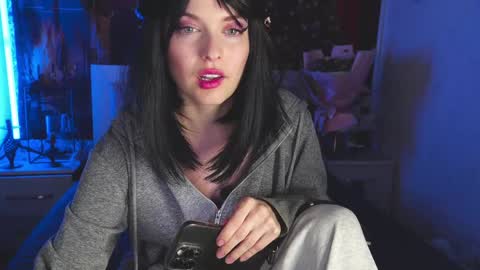 Angelika Rouge online show from January 8, 2026, 4:42 pm