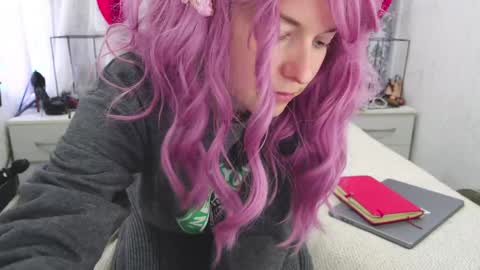 Angelika Rouge online show from March 3, 2026, 12:22 pm