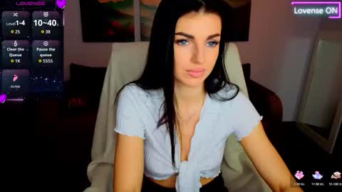 Angelina online show from April 26, 2026, 6:33 am