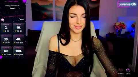 Snapshot of angelina_clark chatting on May 6, 2026, 6:30 am Angelina online show from May 6, 2026, 6:30 am