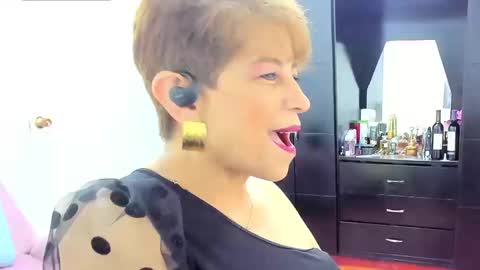 Angelina online show from September 27, 2025, 10:15 pm