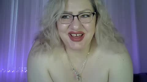 AngelinaGlam online show from May 24, 2026, 2:11 pm