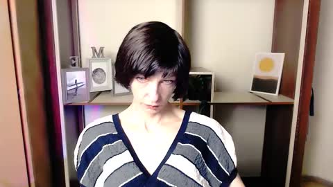 Angelina online show from October 2, 2025, 6:31 am