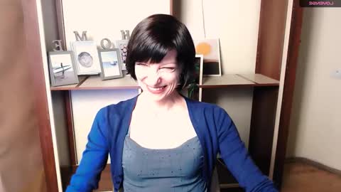 Angelina online show from October 28, 2025, 7:23 am