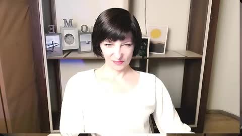 Angelina online show from June 6, 2026, 7:02 am