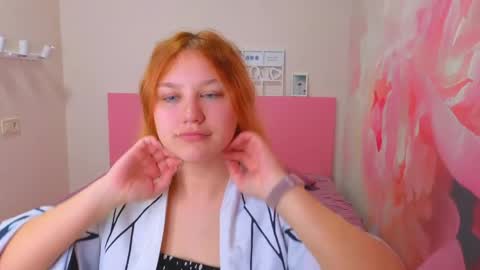 AngelinaLow online show from April 18, 2026, 11:25 am