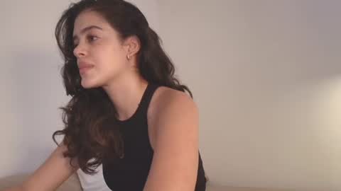 Snapshot of angelinarosss_ chatting on July 17, 2026, 10:14 pm online show from July 17, 2026, 10:14 pm