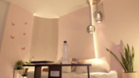 Angeline  online show from January 6, 2026, 1:15 pm