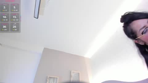 Snapshot of angeline_blake chatting on April 29, 2026, 8:26 pm Angeline online show from April 29, 2026, 8:26 pm
