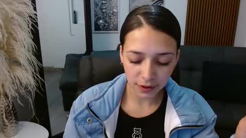 angeline_davies online show from February 26, 2025, 9:27 pm