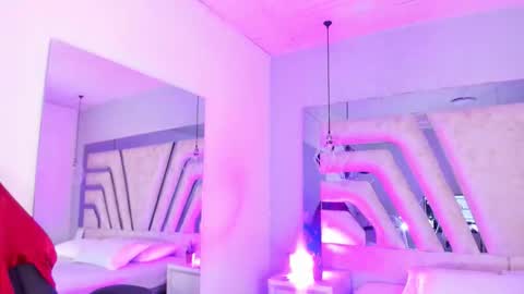 Angeline Heet online show from November 19, 2025, 3:50 am