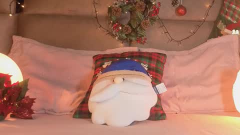 angelinepossy online show from December 15, 2025, 8:57 pm