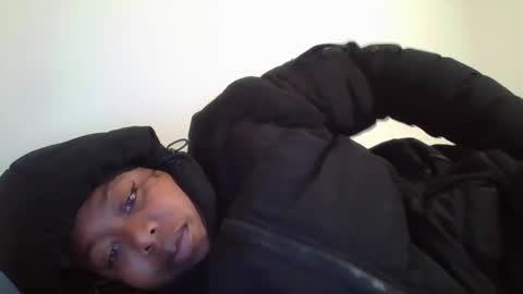 angeliquebelcaliz online show from February 18, 2025, 9:43 am