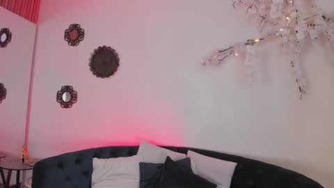 Snapshot of angeliqueboyer__ chatting on July 7, 2026, 7:23 am Angelique online show from July 7, 2026, 7:23 am