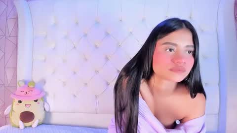 Angelique online show from November 16, 2025, 4:51 am