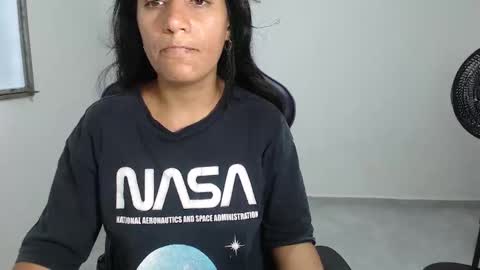 Snapshot of angelitaa_hot chatting on June 2, 2026, 7:16 pm angela online show from June 2, 2026, 7:16 pm