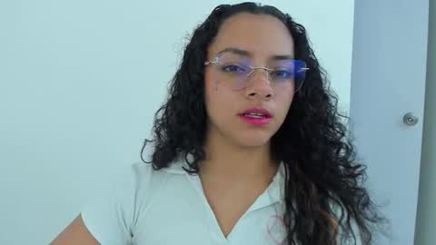 Snapshot of angelitafrodita chatting on October 16, 2025, 11:22 am A F R O D I T A online show from October 16, 2025, 11:22 am