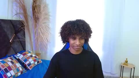 Angel online show from November 19, 2025, 8:42 pm