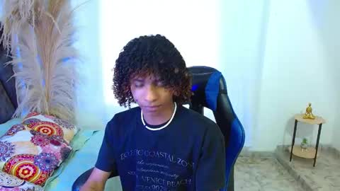 Snapshot of angell18_ chatting on May 25, 2026, 9:10 pm Angel online show from May 25, 2026, 9:10 pm