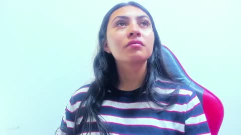 Snapshot of angell_cooper8 chatting on July 25, 2026, 12:25 pm Angell cooper8 online show from July 25, 2026, 12:25 pm
