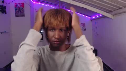 Danielle online show from December 4, 2024, 6:33 am