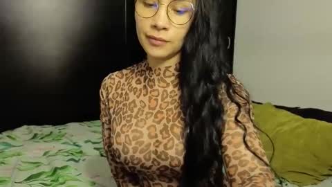  ANGELA ISABELLA  online show from October 24, 2025, 11:45 pm