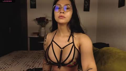 Snapshot of angellaisabella chatting on April 27, 2026, 12:25 pm ANGELA ISABELLA online show from April 27, 2026, 12:25 pm